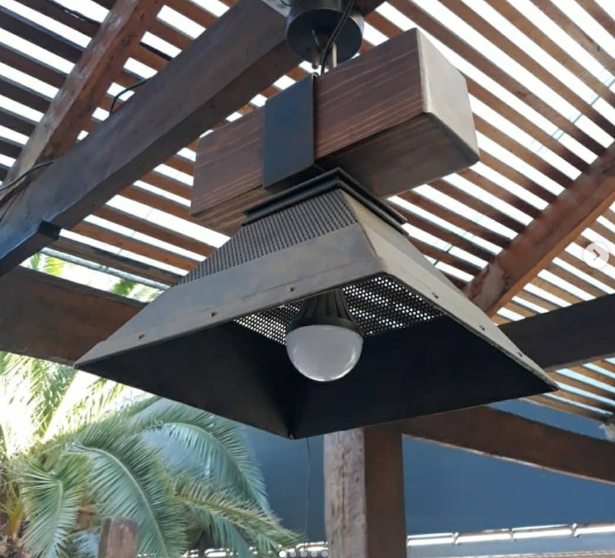 Lámpara pool 1 luz viga madera nativa