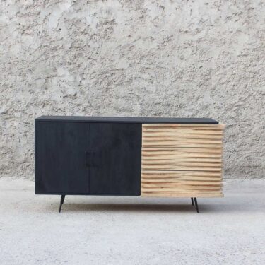 mueble estilo buffet con 3 cajones color natural y 2 puertas color negro. Muebles para dormitorio, living o comedor. Estilo minimalista y moderno