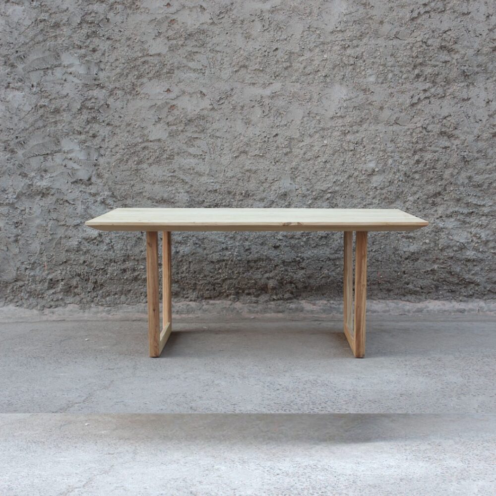 mesa de comedor rectangular moderna de madera maciza