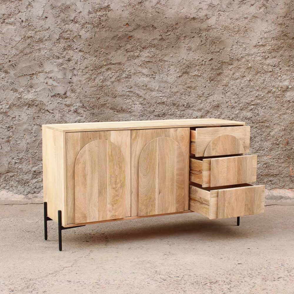 50078-Buffet almendra-142x47x67 (1) mueble buffet de madera maciza color claro. Mueble para living o para comedor con puerta y cajones