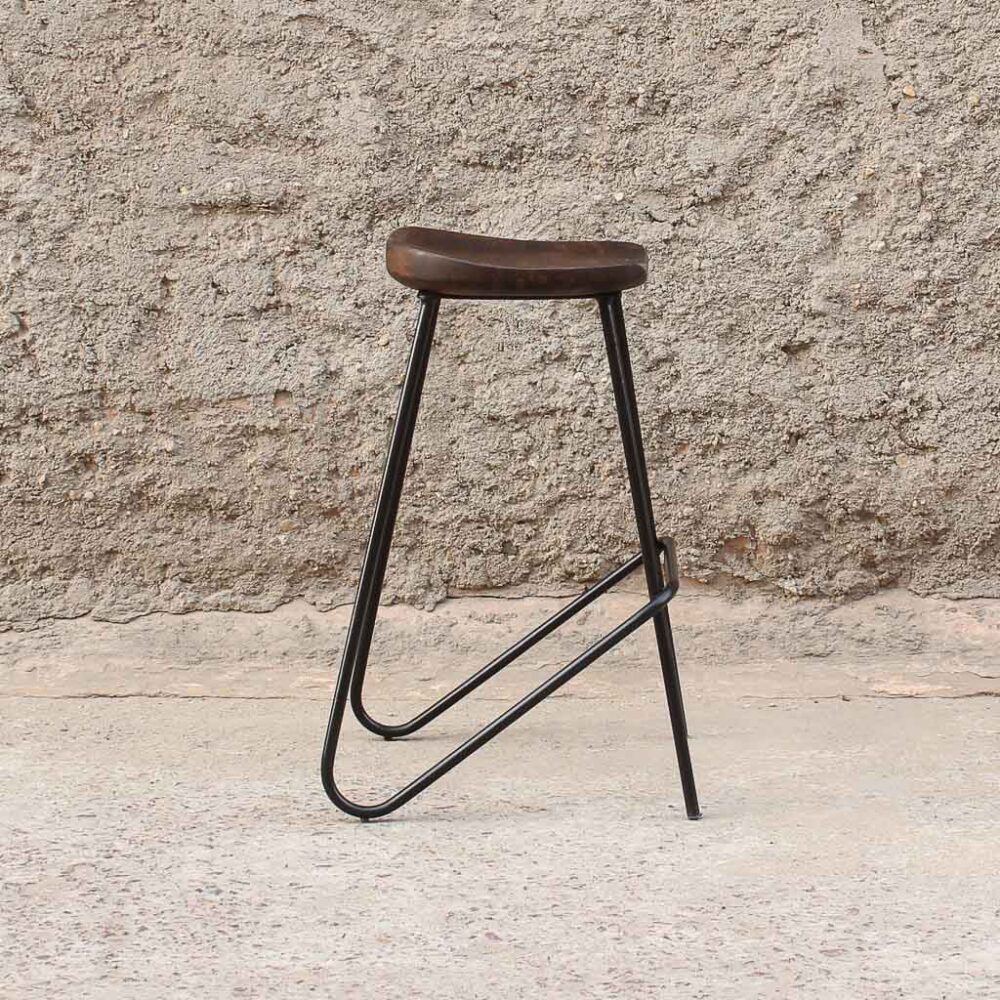 50087-Piso bar Juno nogal-36x32,5x67 (1) Taburete Juno nogal 36x32,5x67