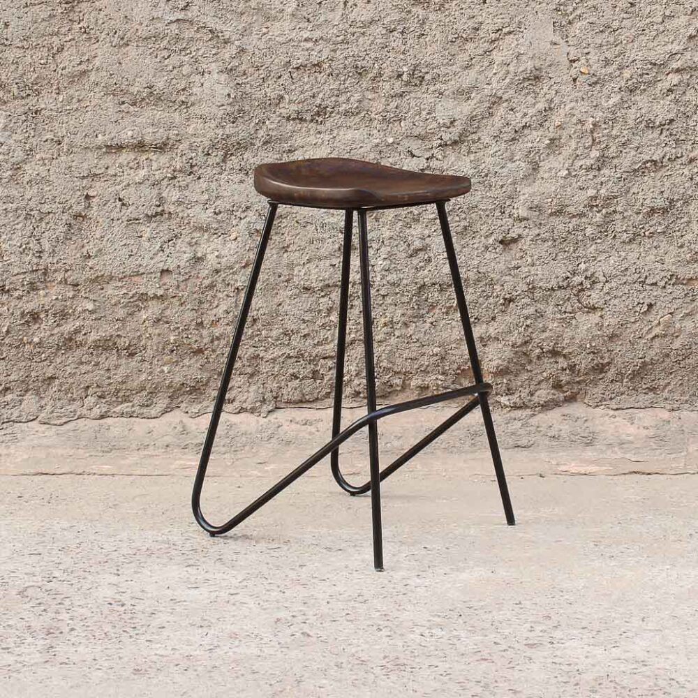 50087-Piso bar Juno nogal-36x32,5x67 (3) Taburete Juno nogal 36x32,5x67