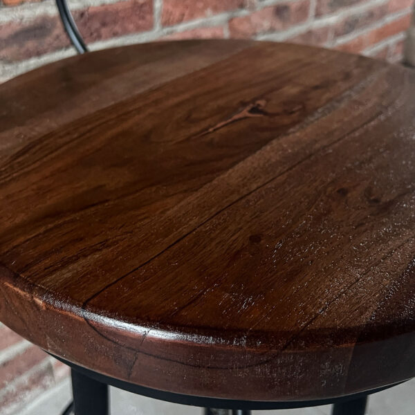 Taburete giratorio madera Acacia color nogal barritas en respaldo