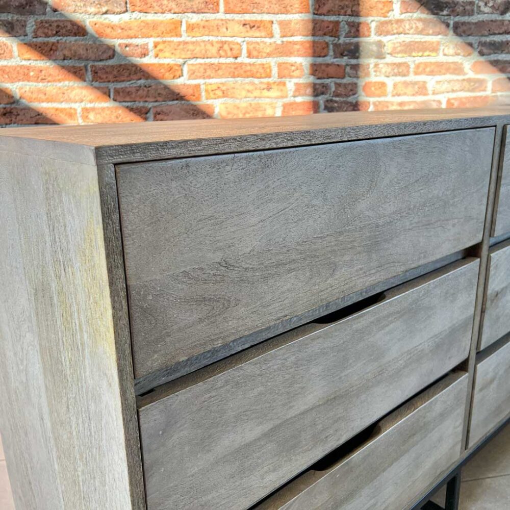 Cómoda Verbena 140x46x81