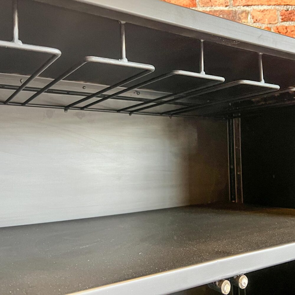 IMG_6817 Bar industrial Amaranto 89x47x181