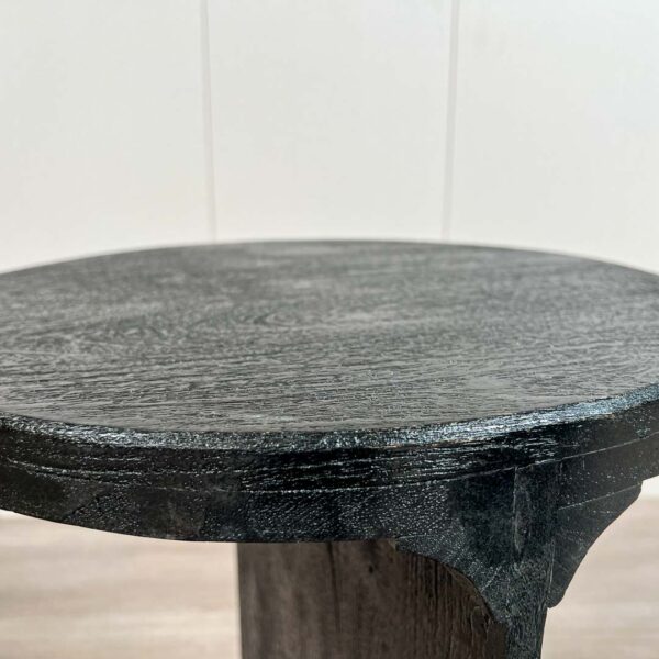 IMG_8061 Mesa lateral New york 41x41x57 cms