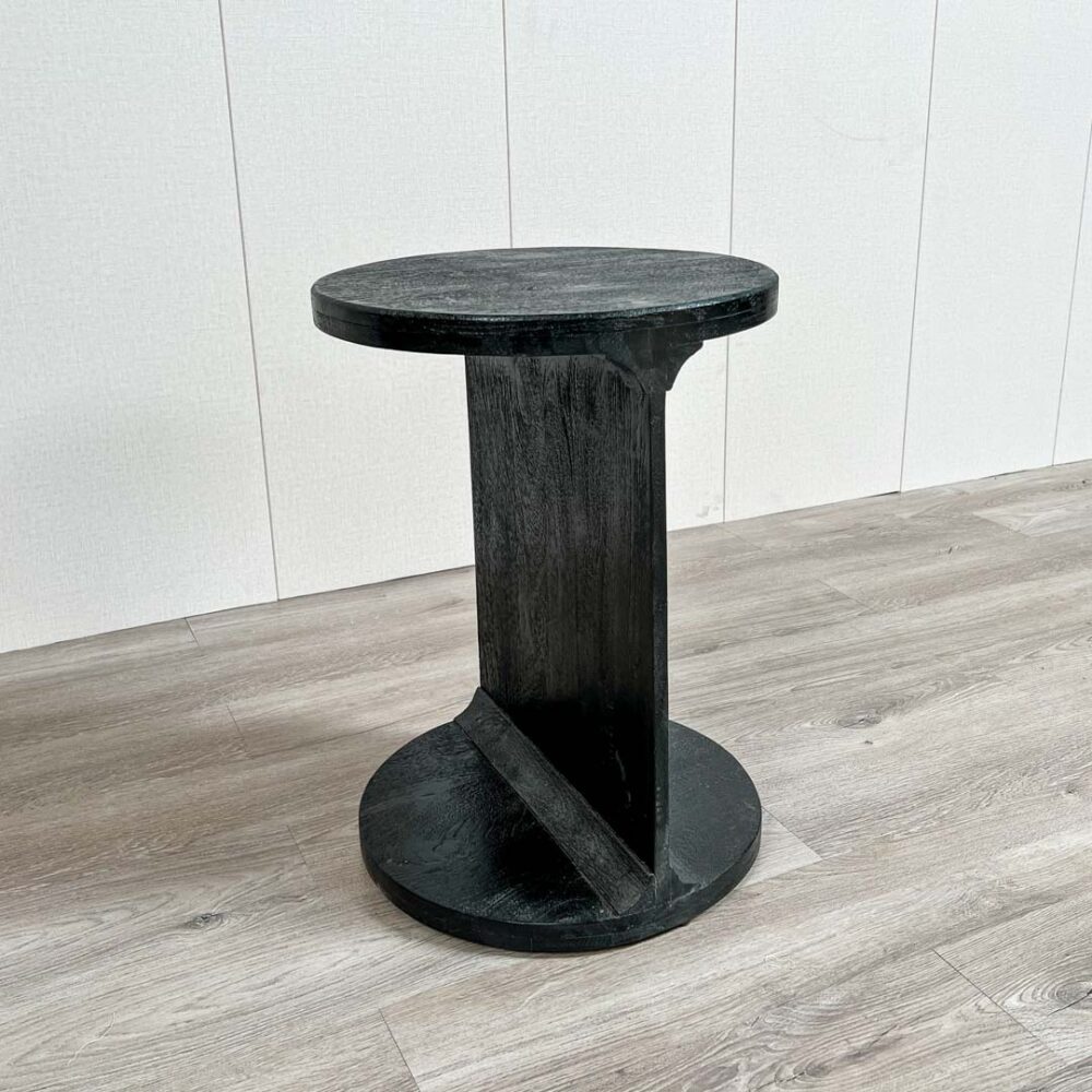 IMG_8065 Mesa lateral New york 41x41x57 cms