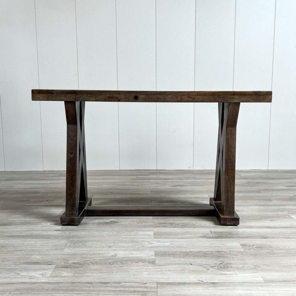 Arrimo Roatan 137x40x83