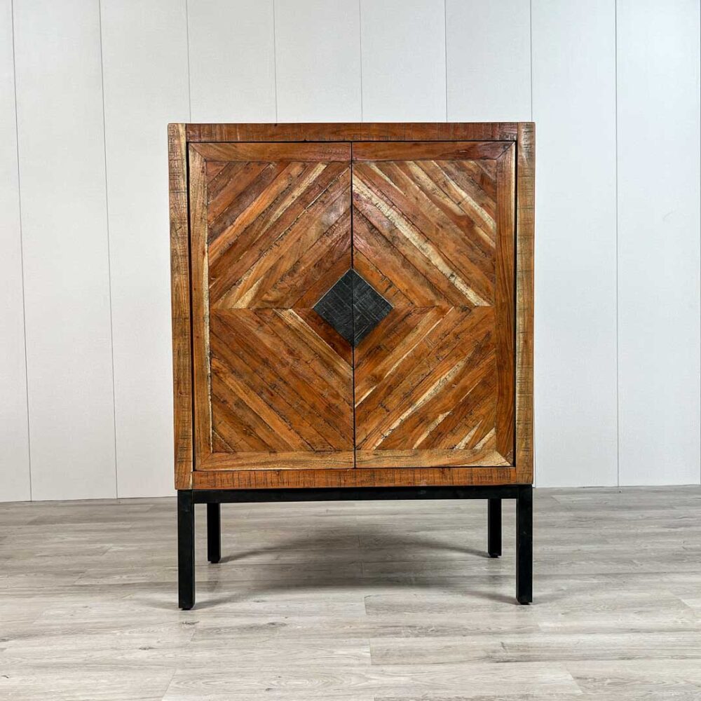 IMG_8206 Estante Bar/licorero Malibu 101x48x136