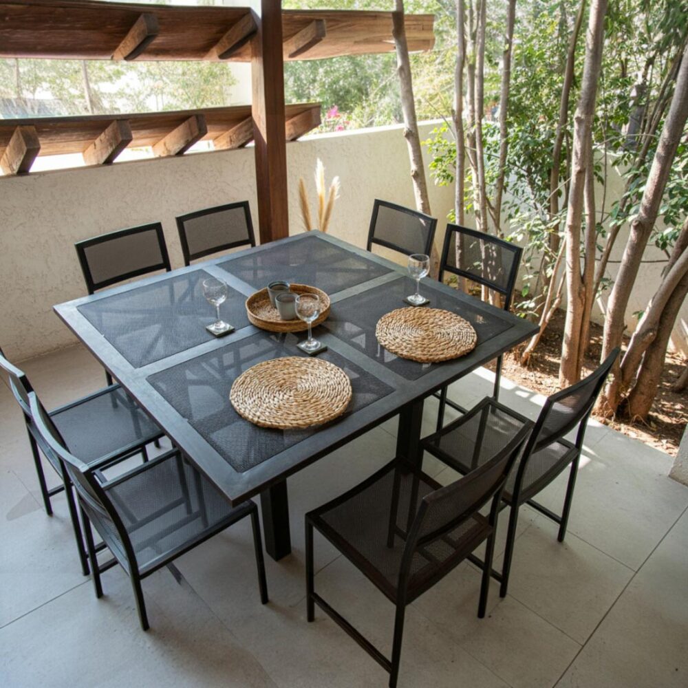 Mesa de comedor cuadrada de fierro 140x140