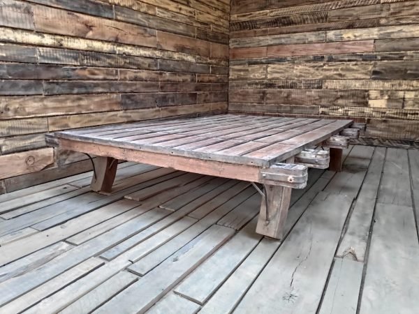 Mesa de Centro Carreta India Bull antigua 205x130x42 alto – El Herrero