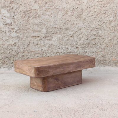 mesa de centro rectangular de madera de acacia maciza color nogal.