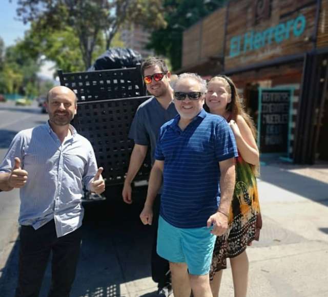 clientes felices muebles el herrero