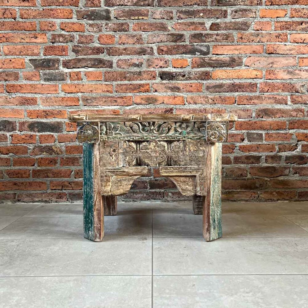 Mesa lateral Vigo 60 x 42 x 45 cm