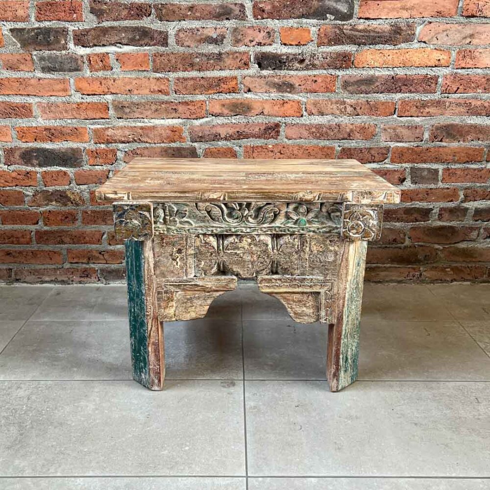 Mesa lateral Vigo 60 x 42 x 45 cm