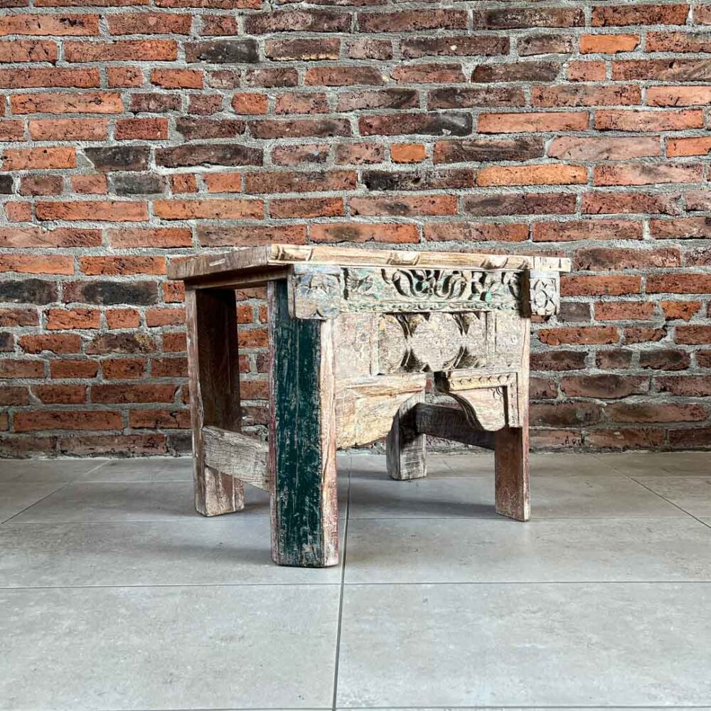 Mesa lateral Vigo 60 x 42 x 45 cm