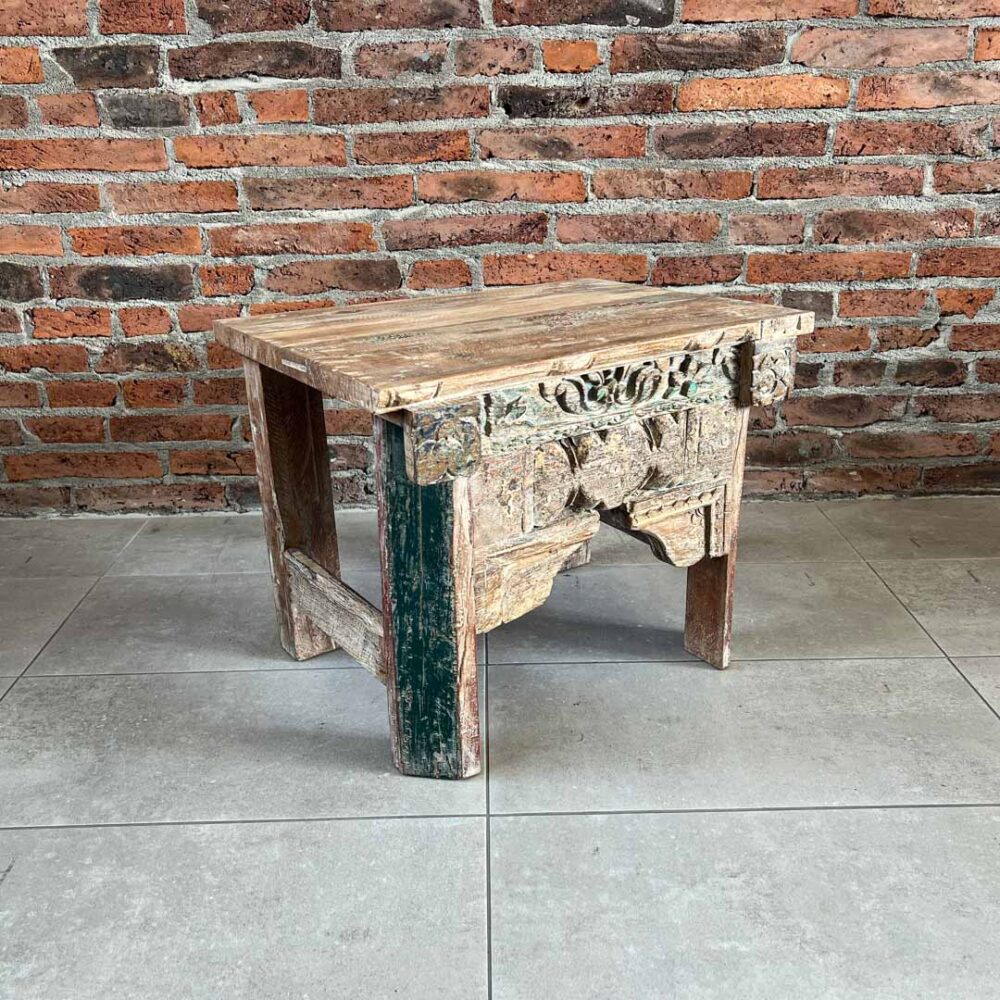 Mesa lateral Vigo 60 x 42 x 45 cm