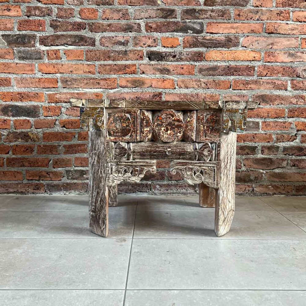 Mesa lateral Sara 60 x 42 x 45 cm