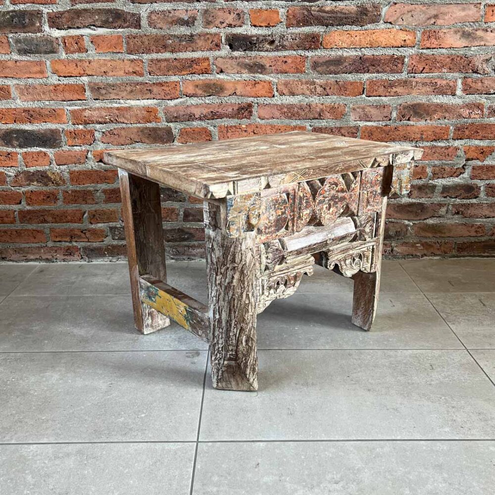 Mesa lateral Sara 60 x 42 x 45 cm