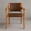 Silla Huingán madera teca y cuero camel 55x55x84 cm